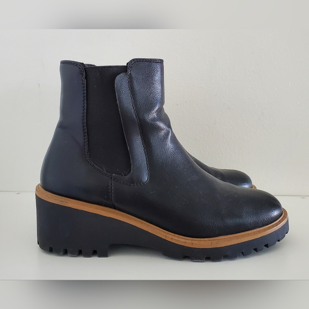 MIA Ezri Black Faux Leather Chelsea Boot Sz9
